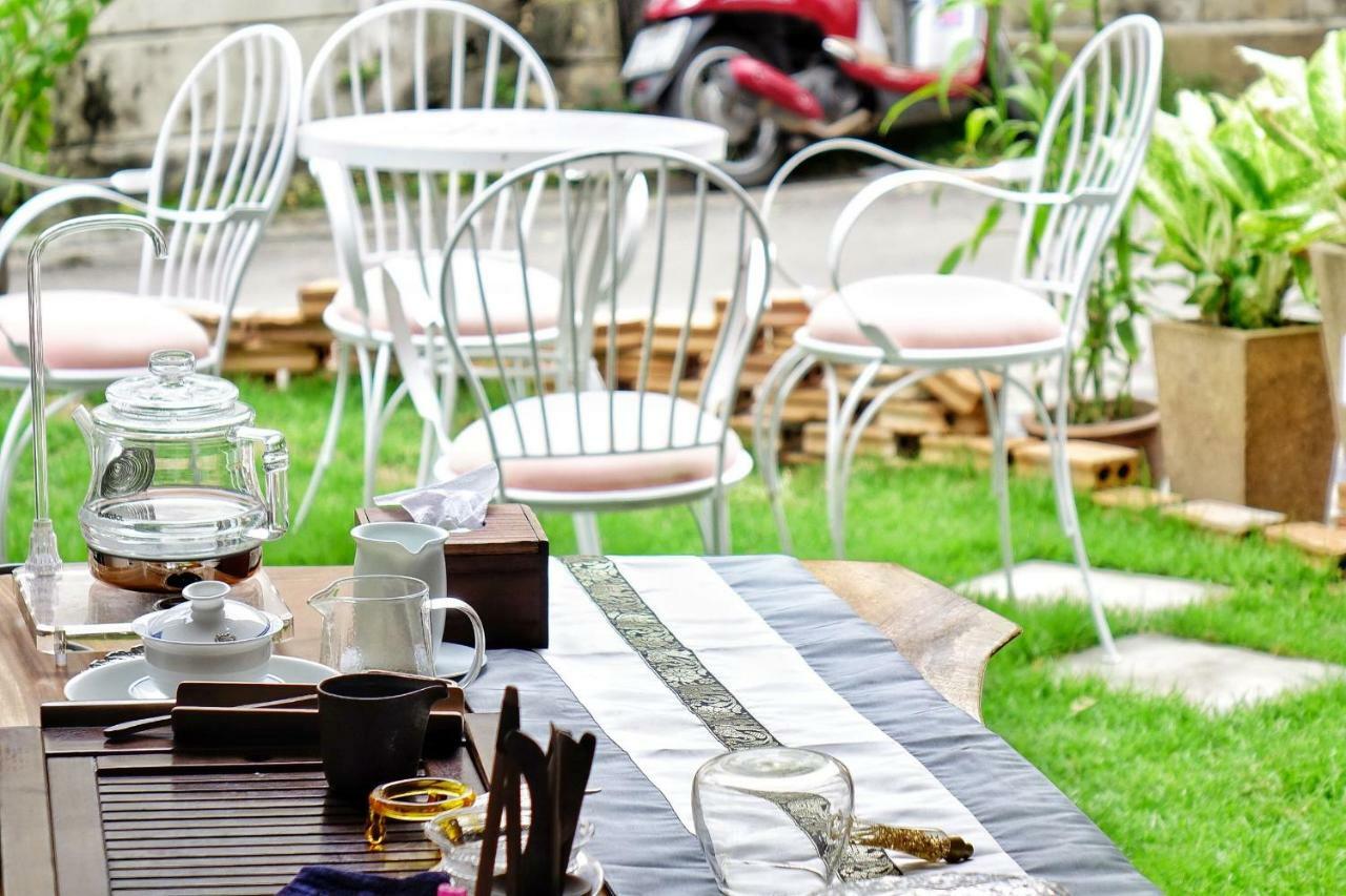 Spring@Tapae Hotel Чиангмай Екстериор снимка